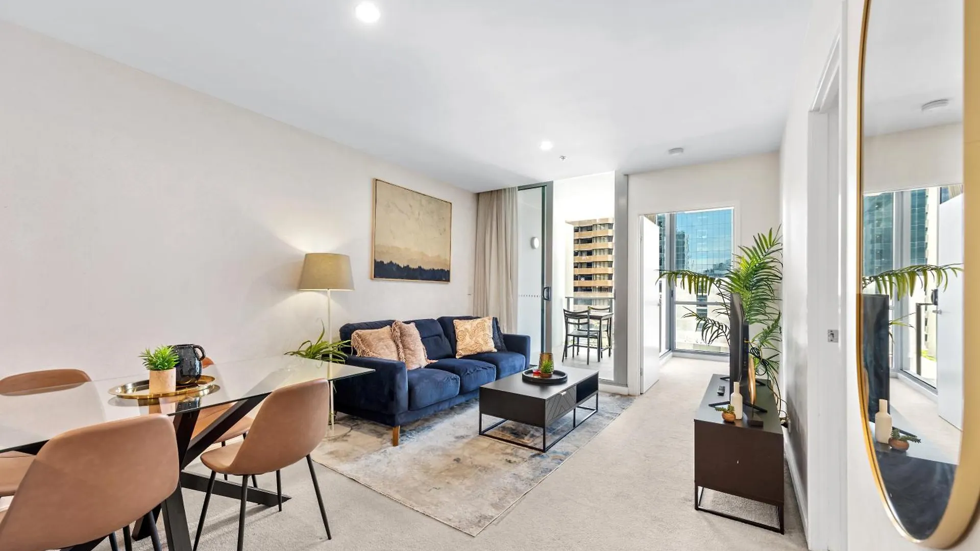 Bright Apt With Balcony, Rooftop Pool & Parking! Brisbane